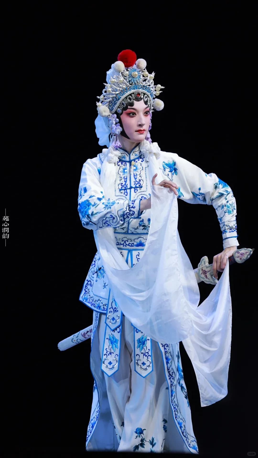 倪润志 封面